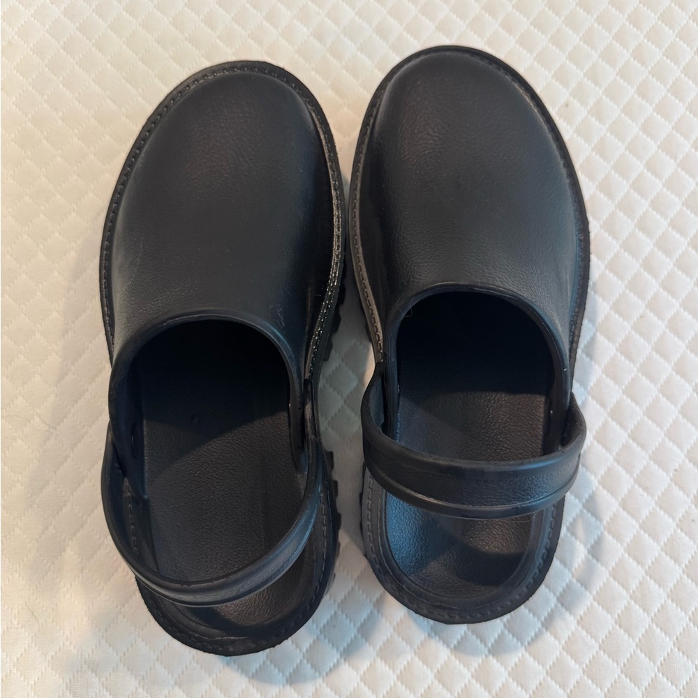 Black Sandals with Strap and Slip-Resistant Sole